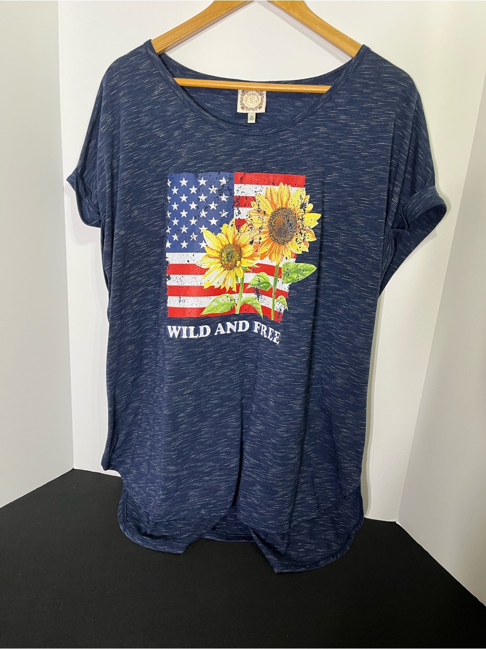 Navy Sunflower & Flag Graphic Tee Plus Size
